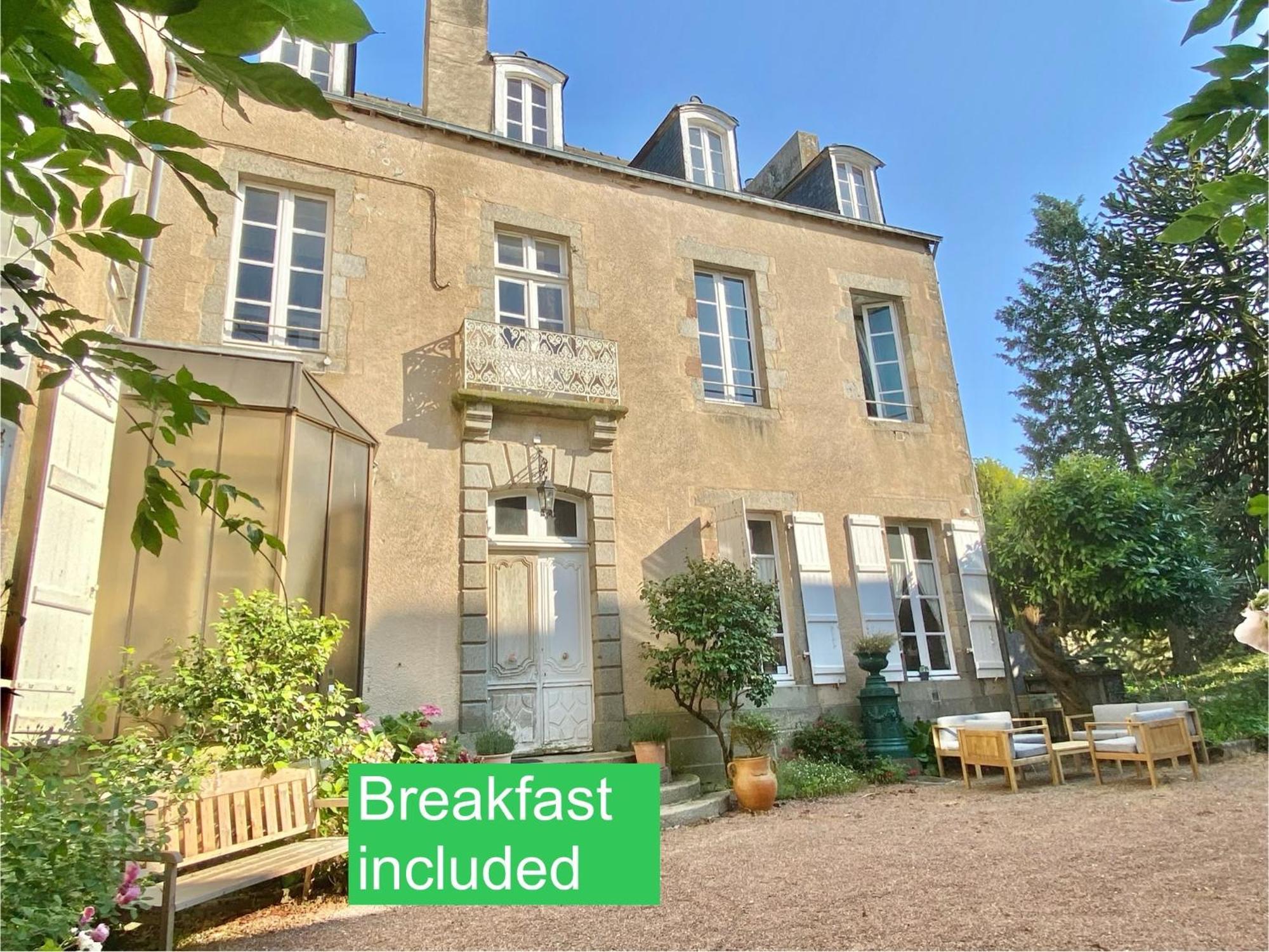 L'Hotel de Hercé Chambre d'Hote Mayenne Buitenkant foto